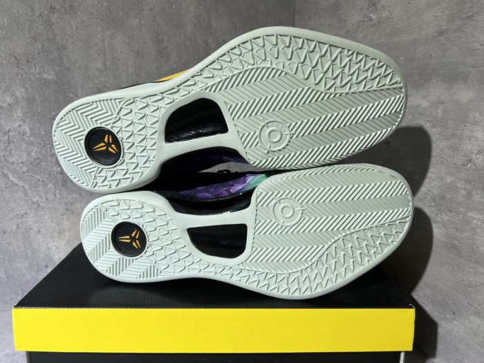 Authentic Kobe 8  Easter”