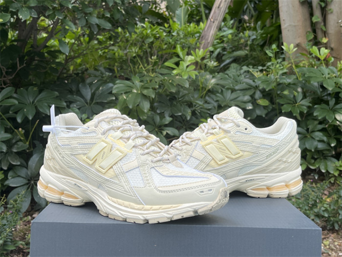 NB Shoes High End Quality-230