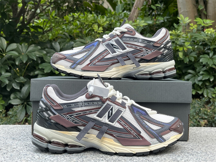 NB Shoes High End Quality-235