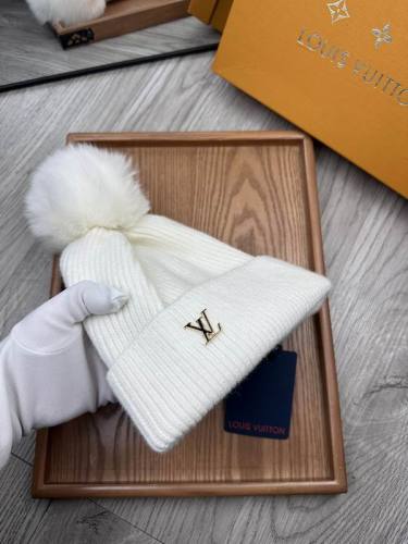 LV Hats AAA-1239