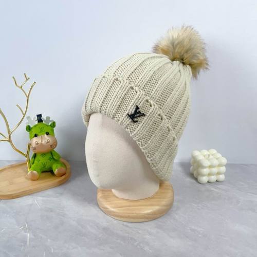 LV Hats AAA-1227