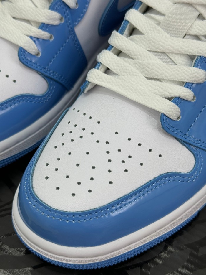 Authentic Jordan 1 Low SE White Legend Blue