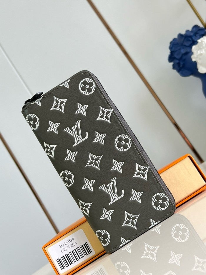 Super Perfect LV Wallet-780