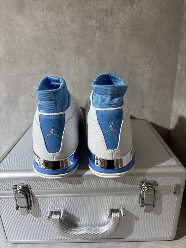 Authentic Air Jordan 17 Low “University Blue” (with suitcase)