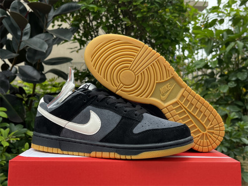 Authentic Nike Dunk Low SE Black Grey Gum