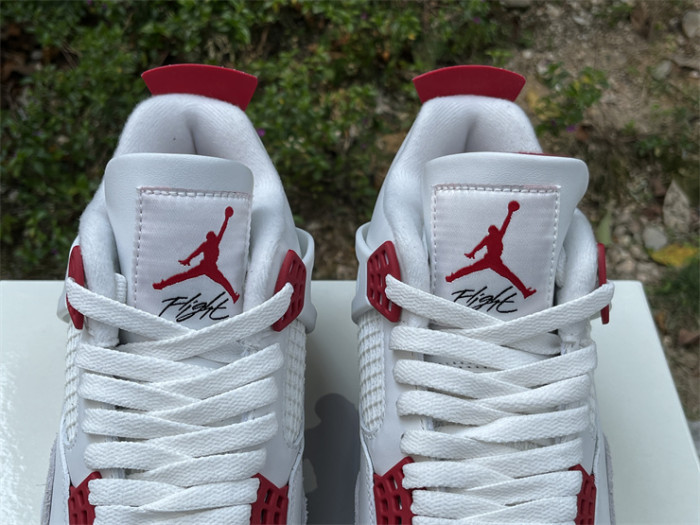 Authentic Nike SB x Jordan Air Jordan 4 “Varsity Red”