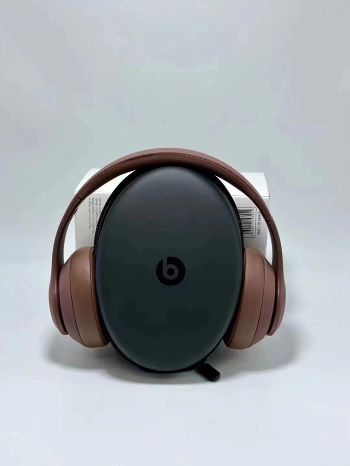 Beats Studio Pro
