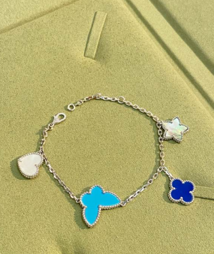 Van Cleef & Arpels bracelet-074