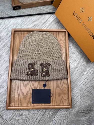 LV Hats AAA-1395