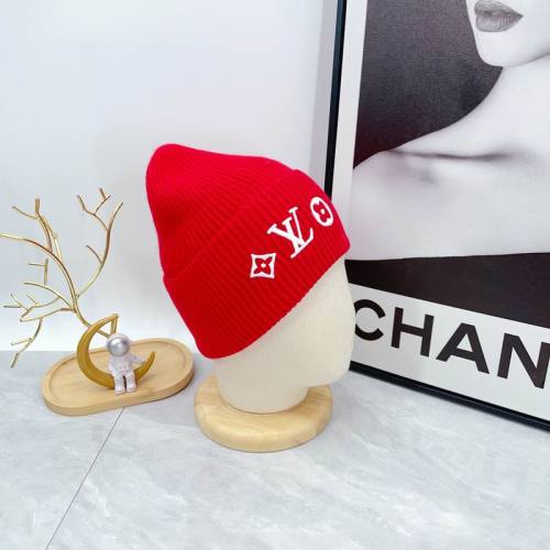 LV Hats AAA-1555