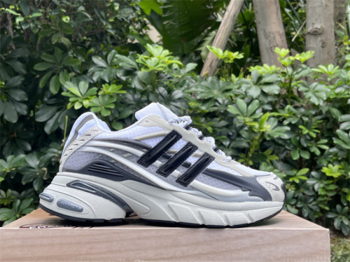 Pharrell Willams x AD Jellyfish-011