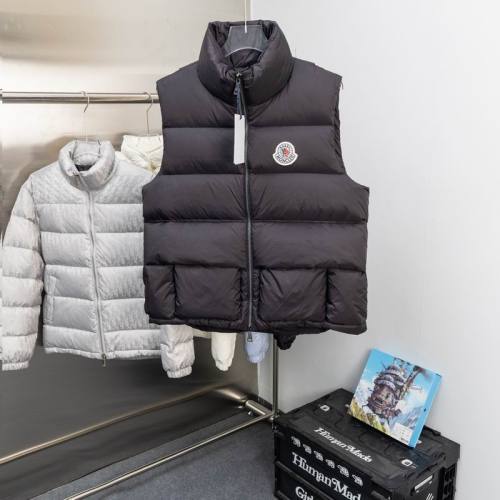 Moncler Down Vest men-176