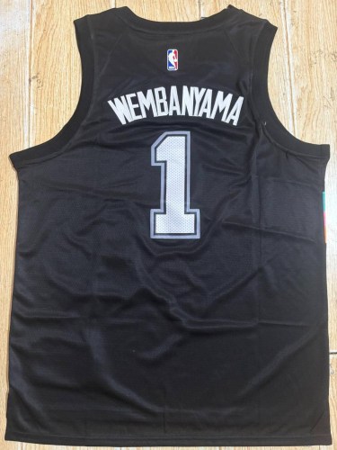 NBA San Antonio Spurs-113