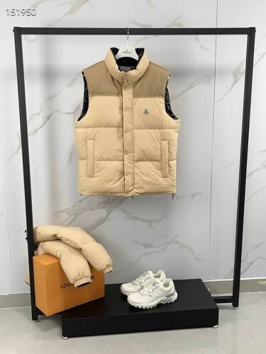 Moncler Down Vest men-196