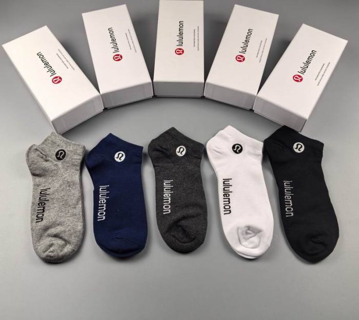 Luluemon Socks-013