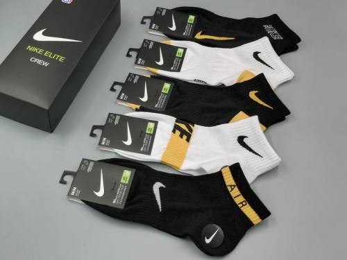 Nike Socks-095