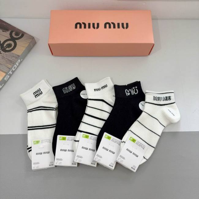 Miumiu Socks-024