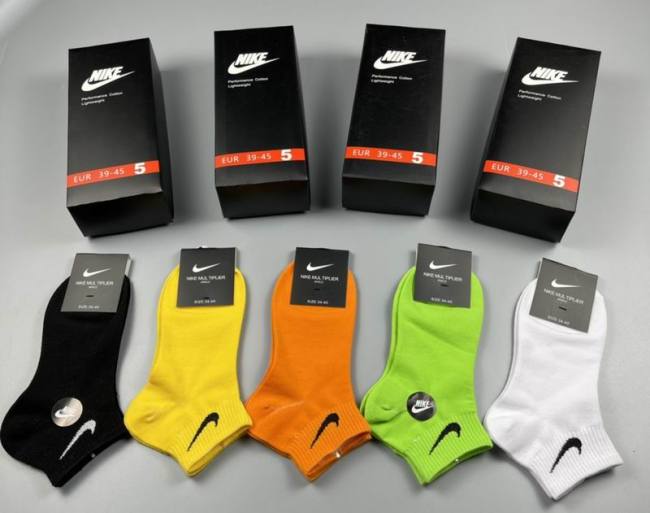 Nike Socks-065
