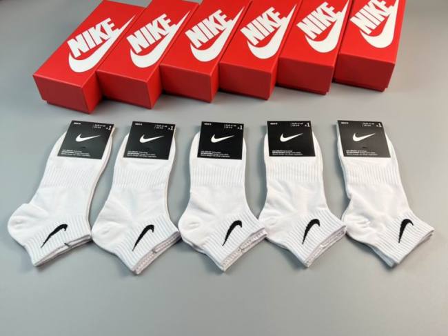 Nike Socks-078
