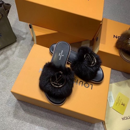 LV Sandals 1;1 Quality-102