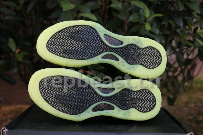 Nike Air Foamposite One “ParaNorman”