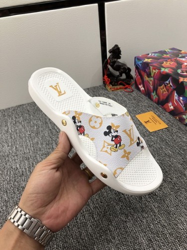 LV women Sandals 1：1 Quality-194