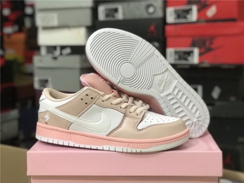 Authentic Nike SB Dunk Low Pigeon Pink
