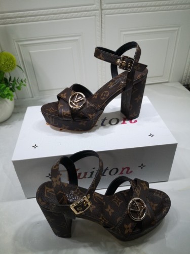 LV Sandals 1;1 Quality-126