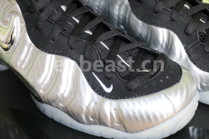 Authentic Nike Air Foamposite Pro “Silver Surfer”