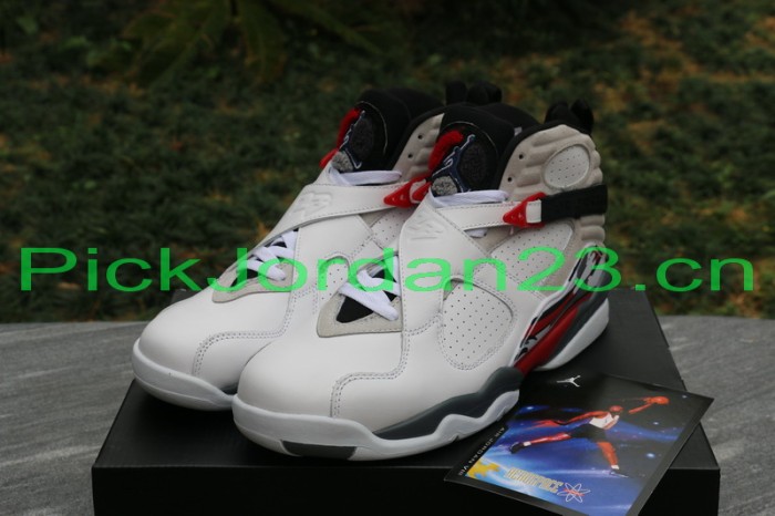 Authentic Air Jordan 8 “Bugs Bunny”
