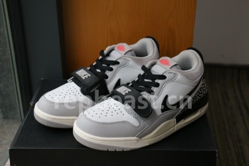 Authentic Jordan Legacy 312 Low CD7069-101
