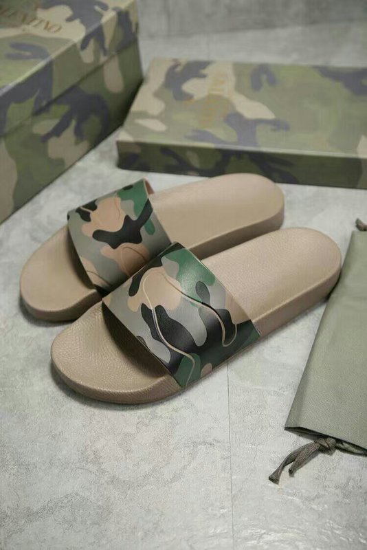 VT Men slippers AAA-012