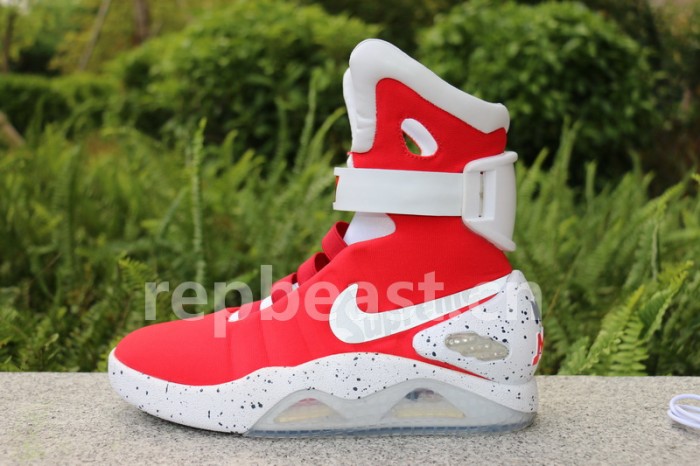 Authentic Supreme X Nike Air Mag