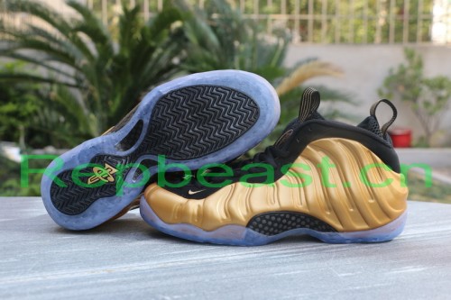 Nike Air Foamposite One “Metallic Gold”