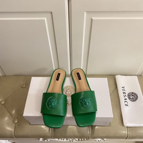 Versace women slippers AAA-075