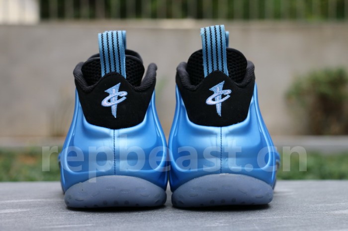 Authentic Nike Air Foamposite One “University Blue”