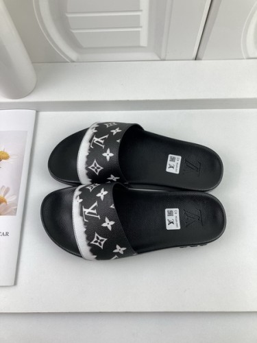 LV women slippers AAA-351