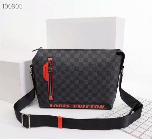 LV Men Hangbags AAA-014