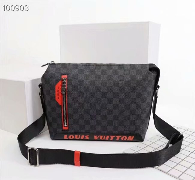 LV Men Hangbags AAA-014