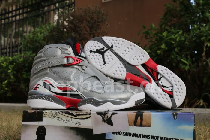 Authentic Air Jordan 8 “Reflective Bugs Bunny”