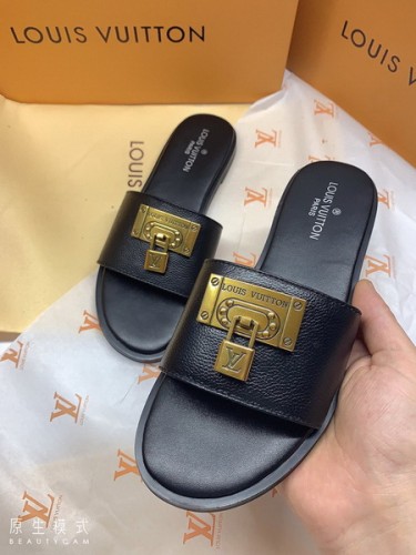LV women Sandals 1：1 Quality-170