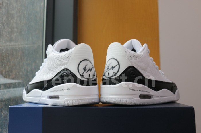 Authentic Fragment x Air Jordan 3
