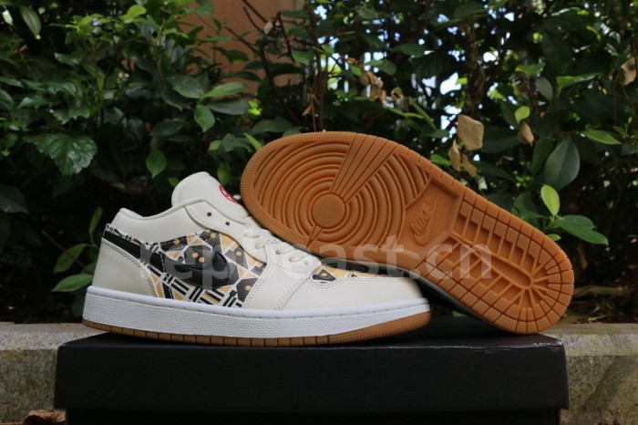 Authentic Air Jordan 1 Low CJ4152-101
