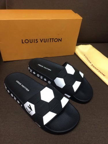 LV women slippers AAA-314