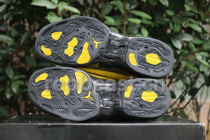Authentic SoleFly x Air Jordan 17 Low “Lightning”