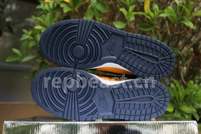 Authentic OFF-WHITE x Nike Dunk Low “University Gold”