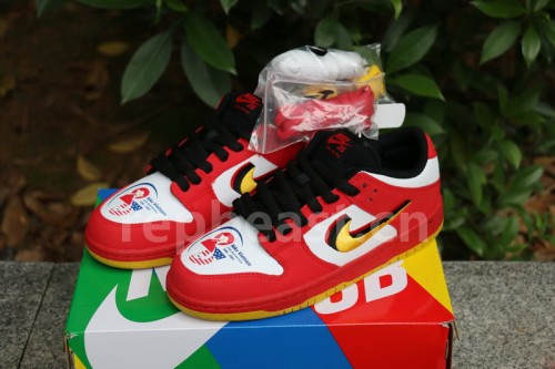 Authentic Nike SB Dunk Low “25th Anniversary”