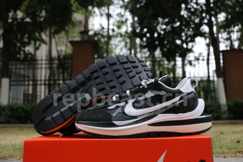 Authentic Sacai x Nike Pegasus VaporFly SP Black GS