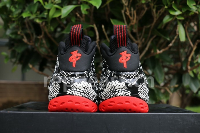 Authentic Nike Air Foamposite One “Snakeskin”