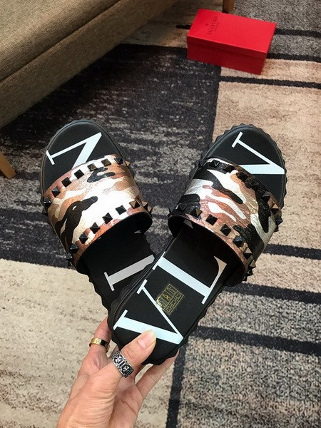 VT Men slippers AAA-044